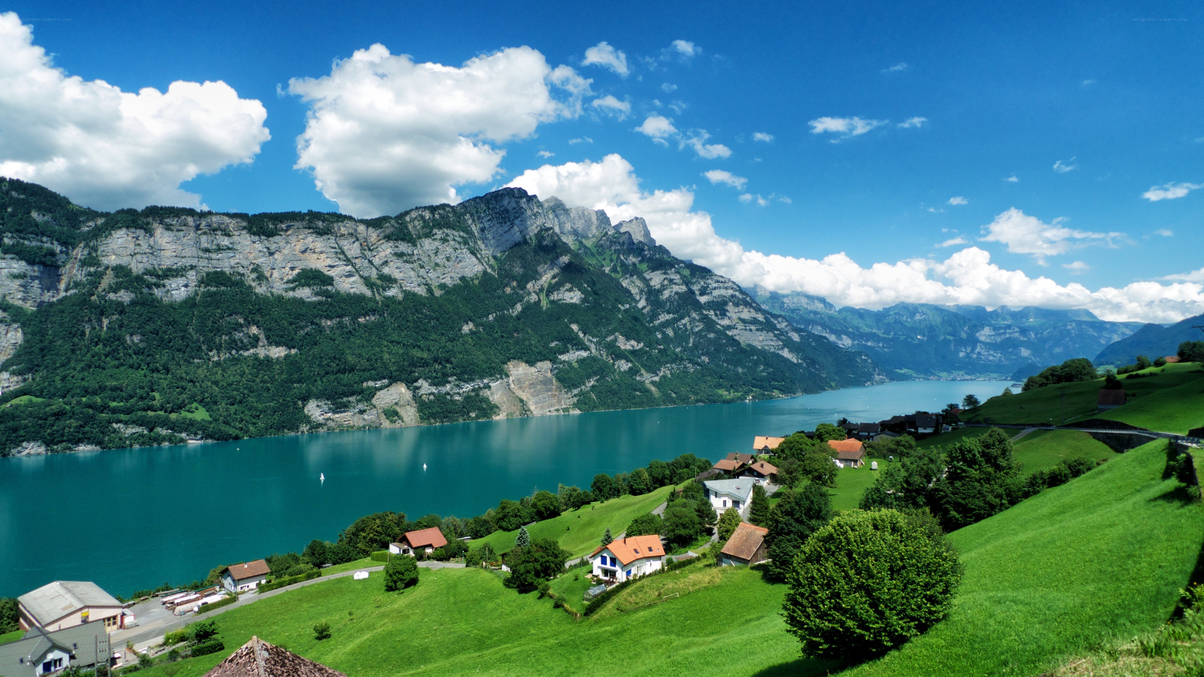 Lake Thun with mountains