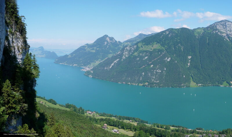 Lake Thun with mountains