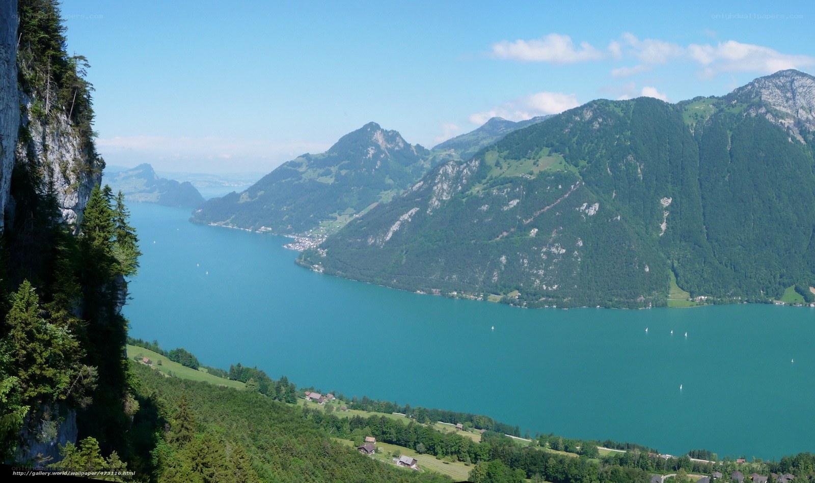 Lake Thun with mountains