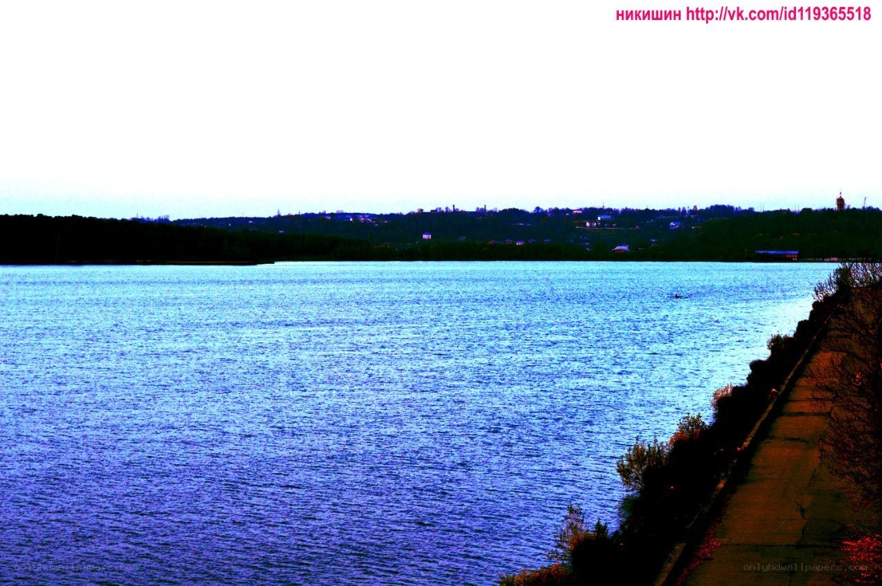 Lake view at dusk