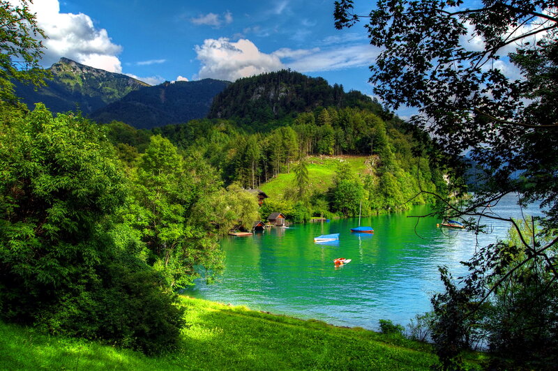 Lake with Boats and Mountains — Green