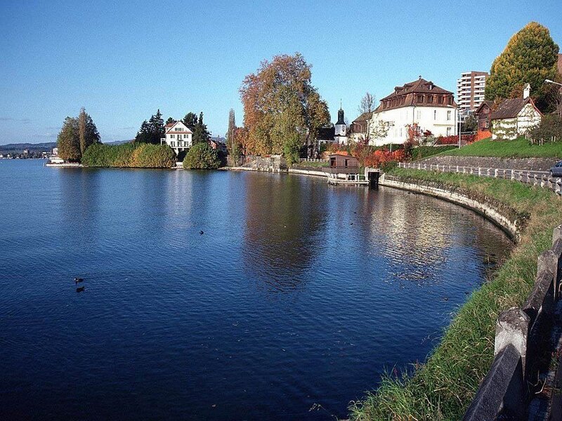 Lake with Houses and Trees — Blue