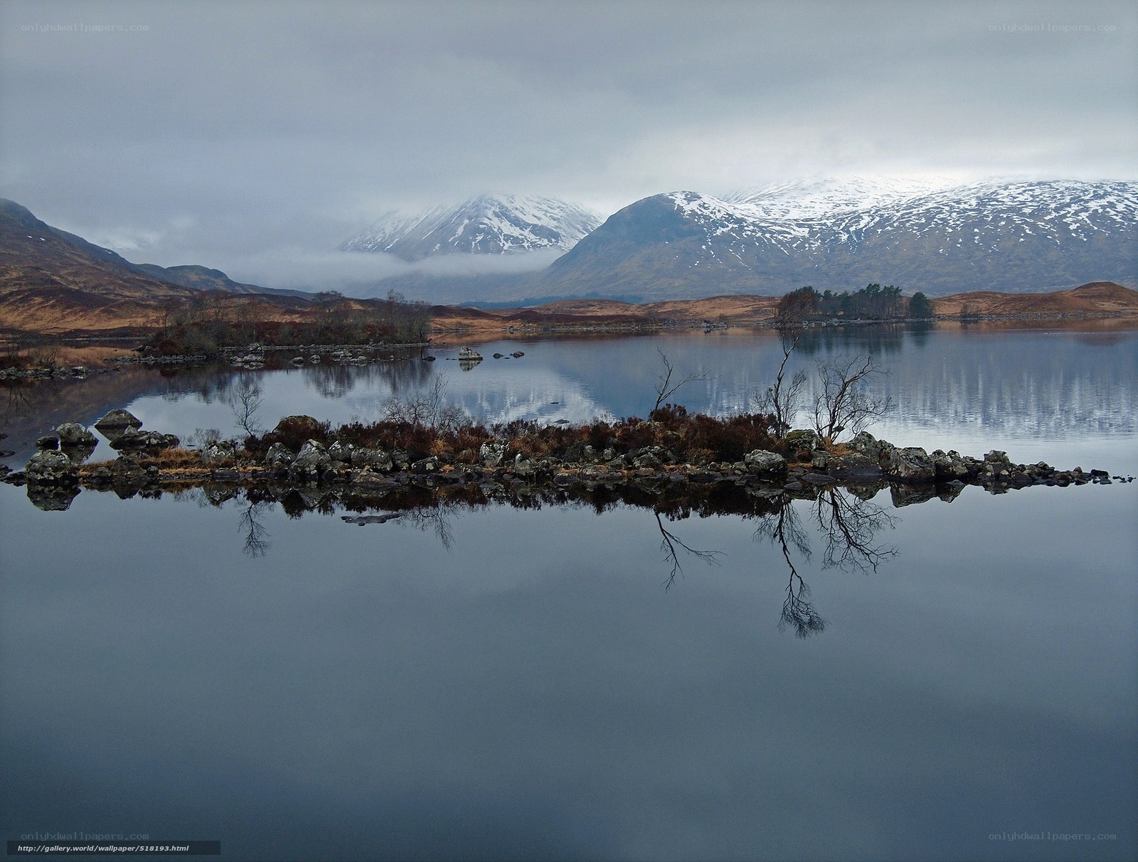 Lake with mountain reflection