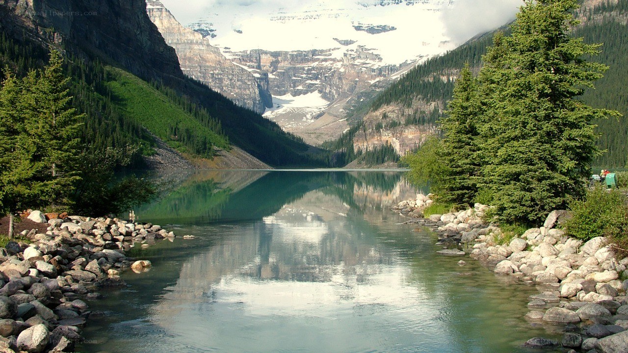 Lake with mountain reflection