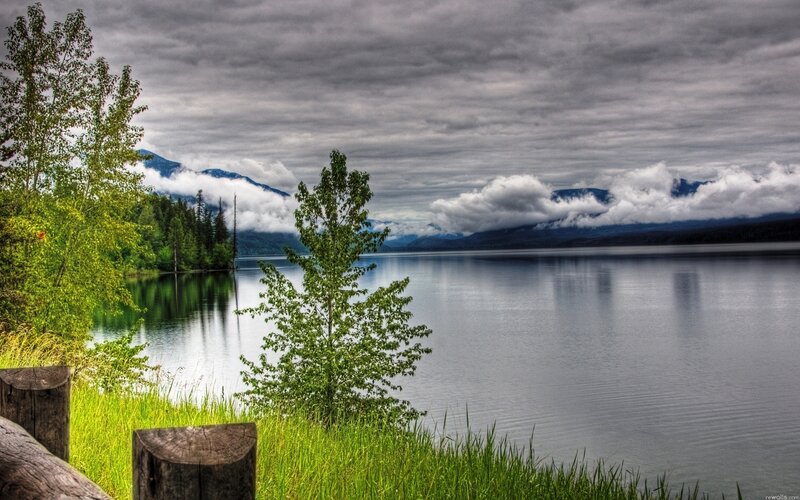 Lake with Mountains — Green, Dramatic