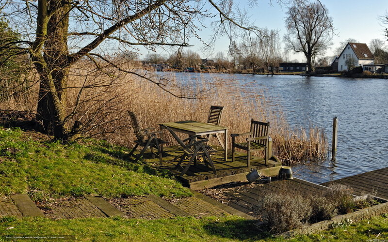 Lakeside seating area