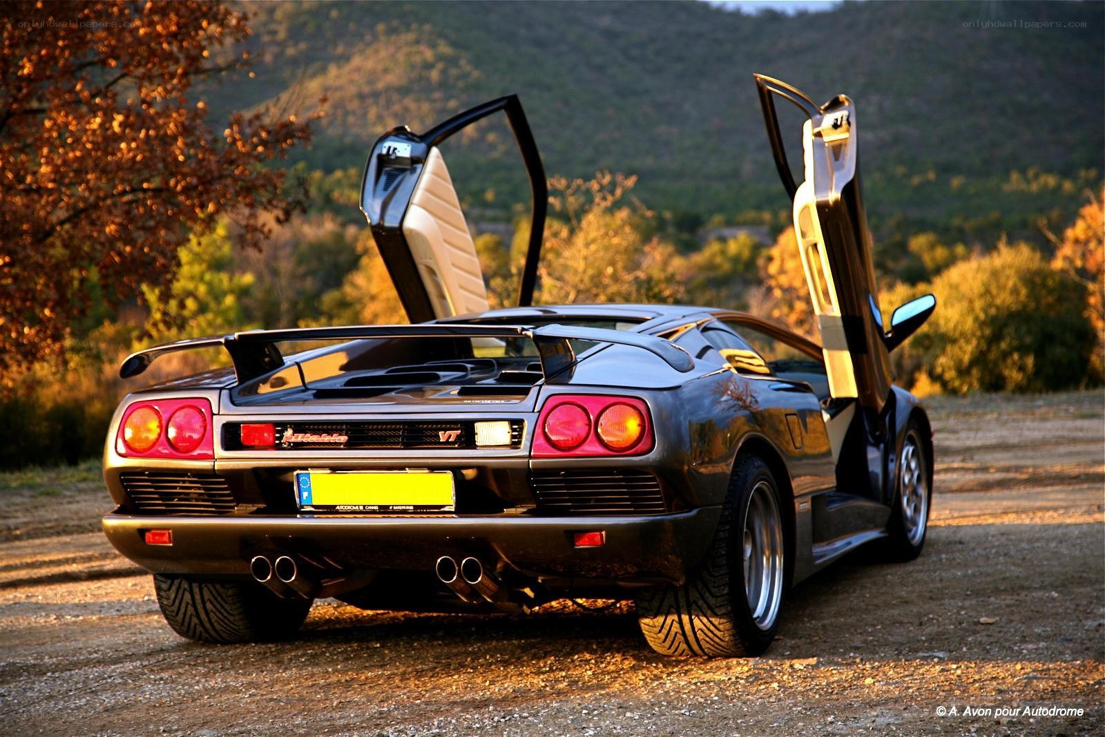 Lamborghini Diablo VT rear view