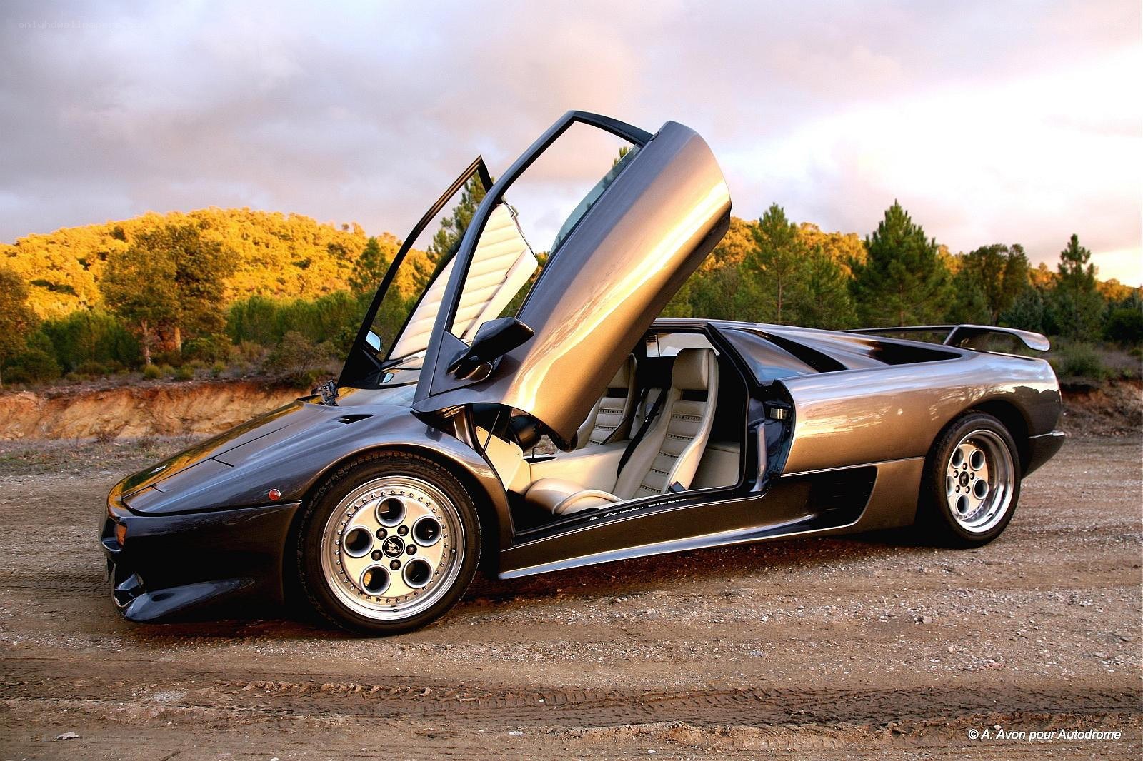 Lamborghini Diablo with doors open