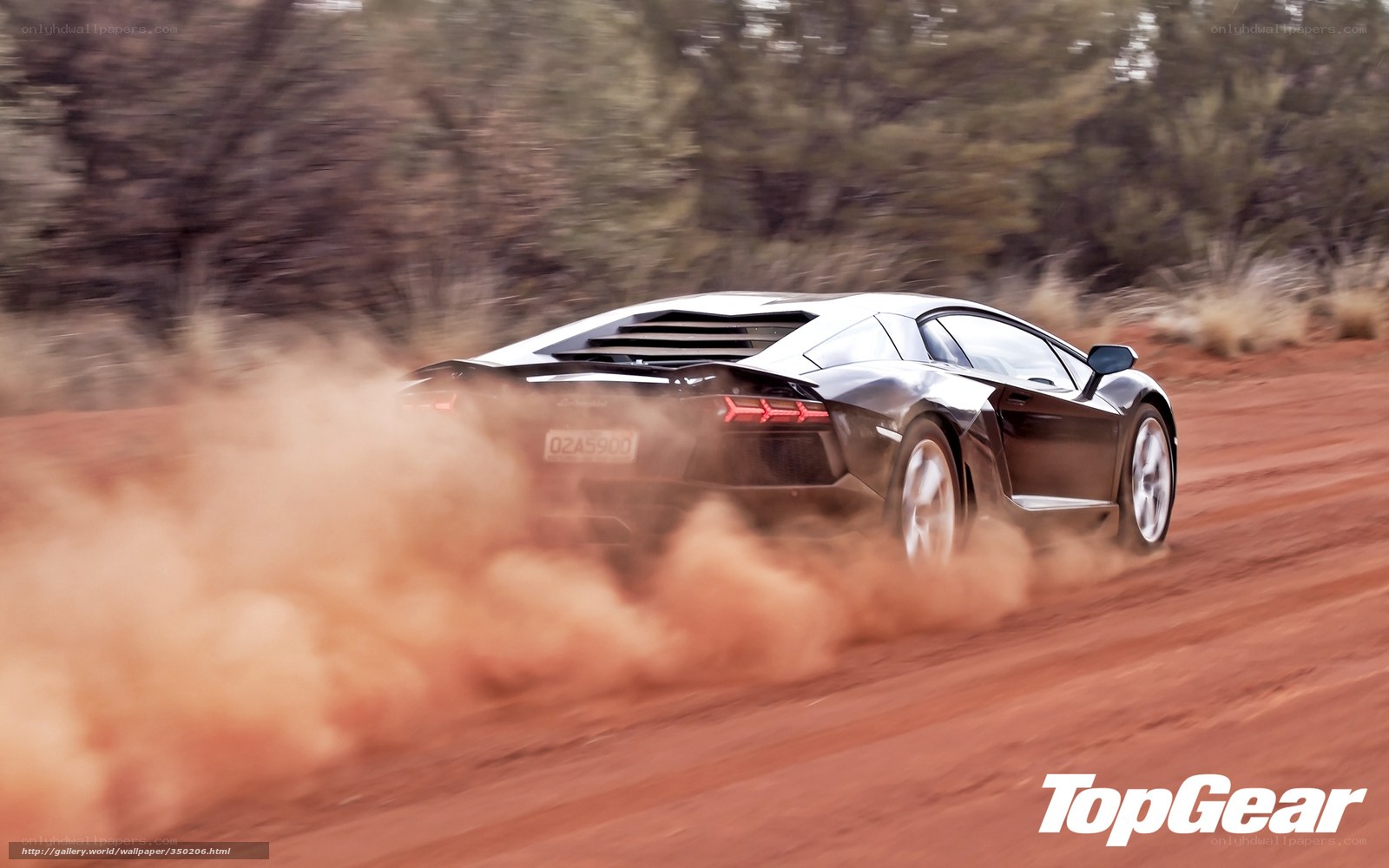 Lamborghini drifting on dirt