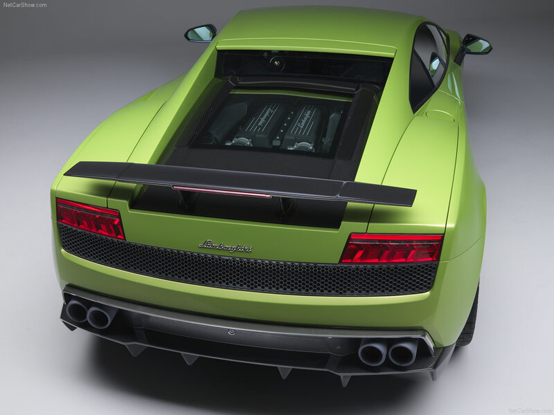 Lamborghini Gallardo LP560-4 rear view