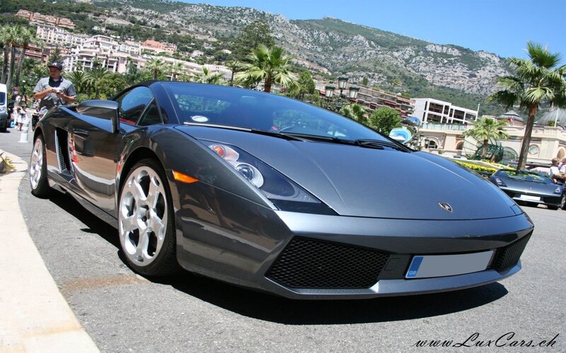 Lamborghini Gallardo on a sunny day