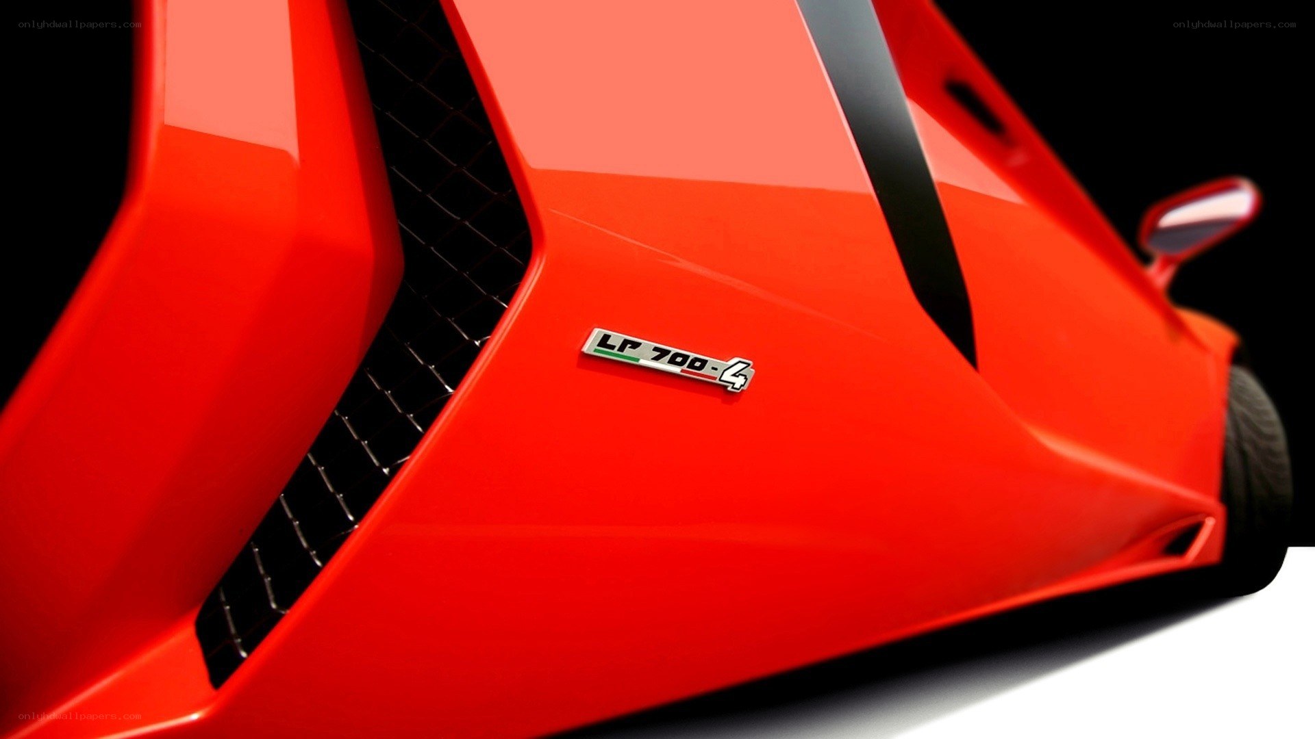 Lamborghini LP 700-4 badge