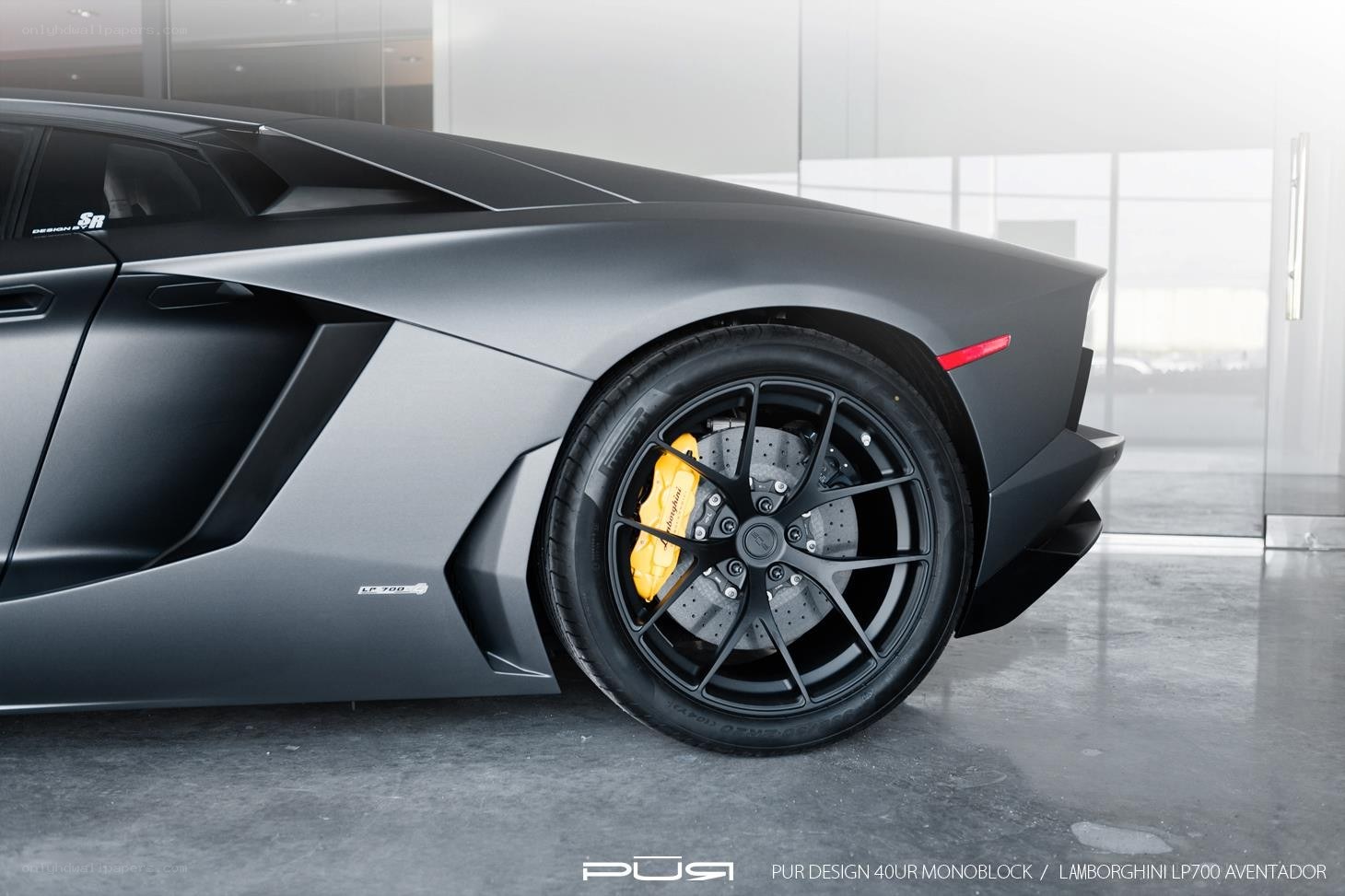 Lamborghini LP700 Aventador
