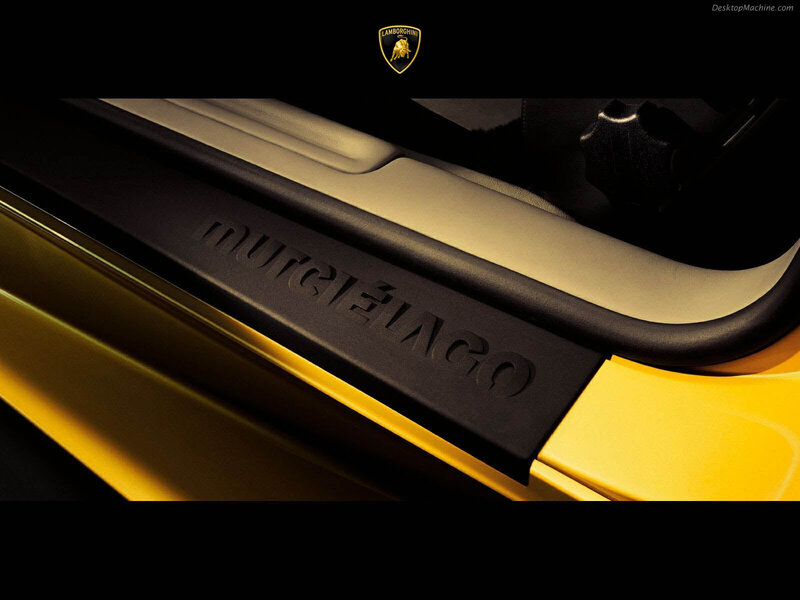 Lamborghini Murciélago door sill
