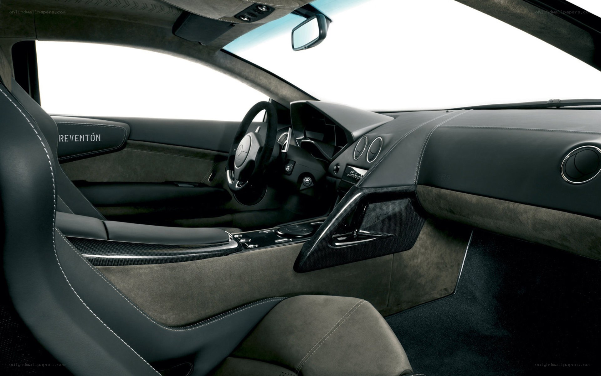 Lamborghini Reventon interior