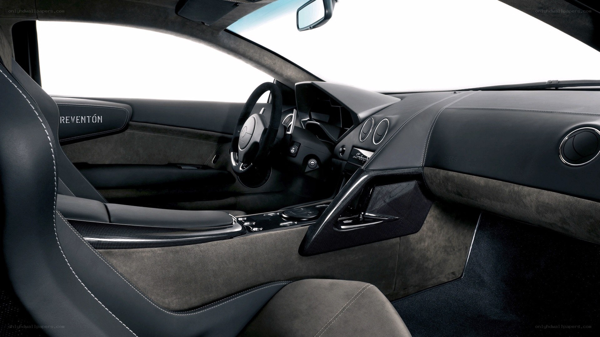 Lamborghini Reventon interior