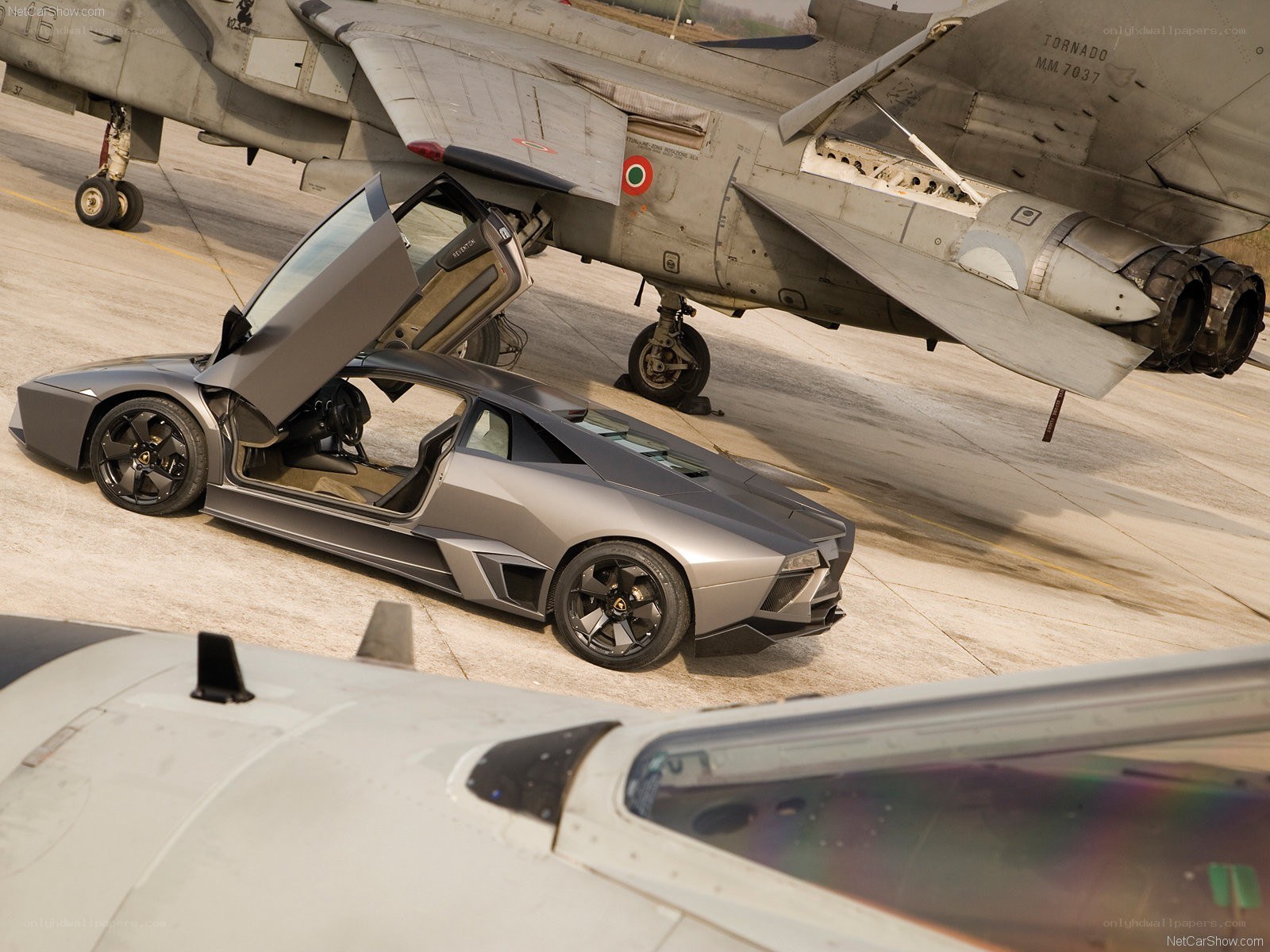 Lamborghini Reventon with fighter jet