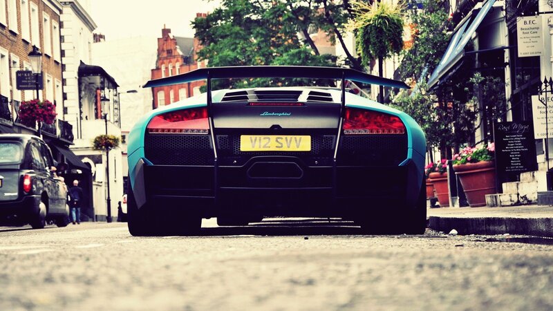 Lamborghini Sports Car — Black, Urban