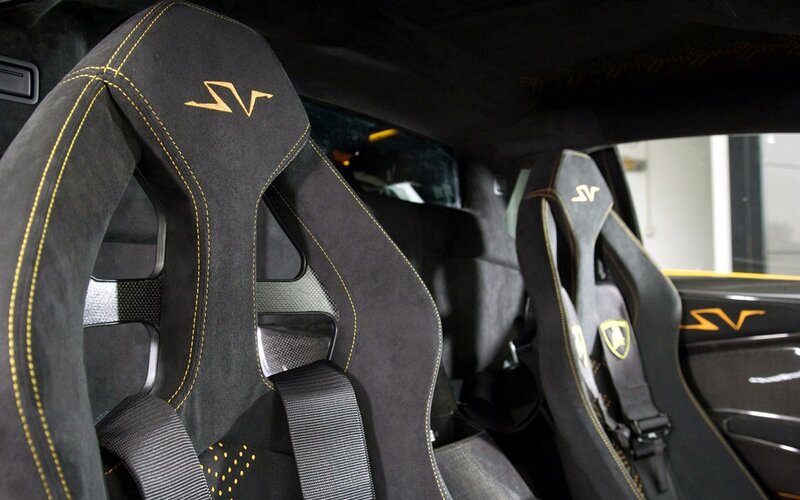 Lamborghini SV interior seats