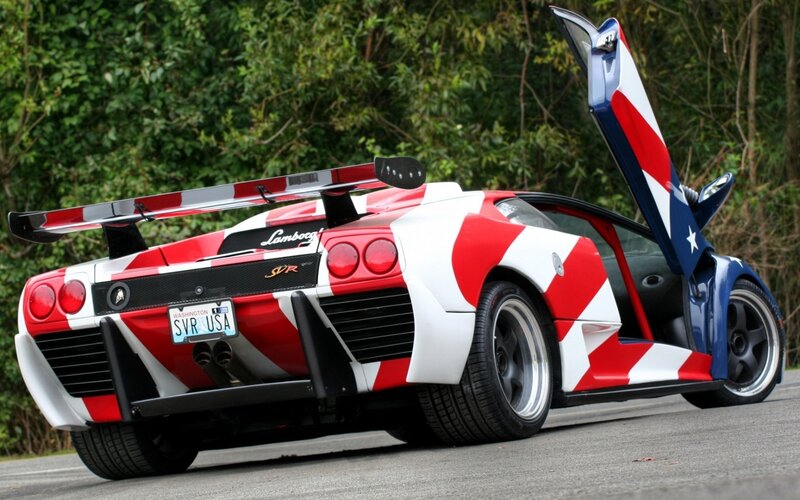 Lamborghini SVR with patriotic livery