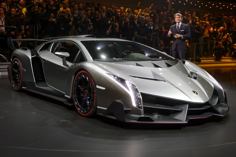 Lamborghini Veneno car reveal