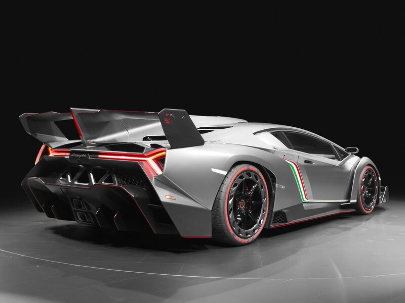 Lamborghini Veneno rear view