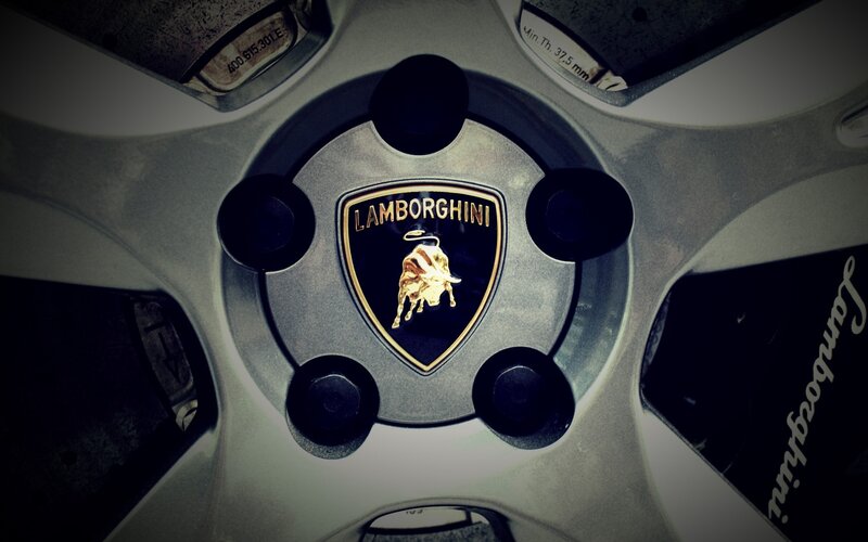 Lamborghini Wheel Center