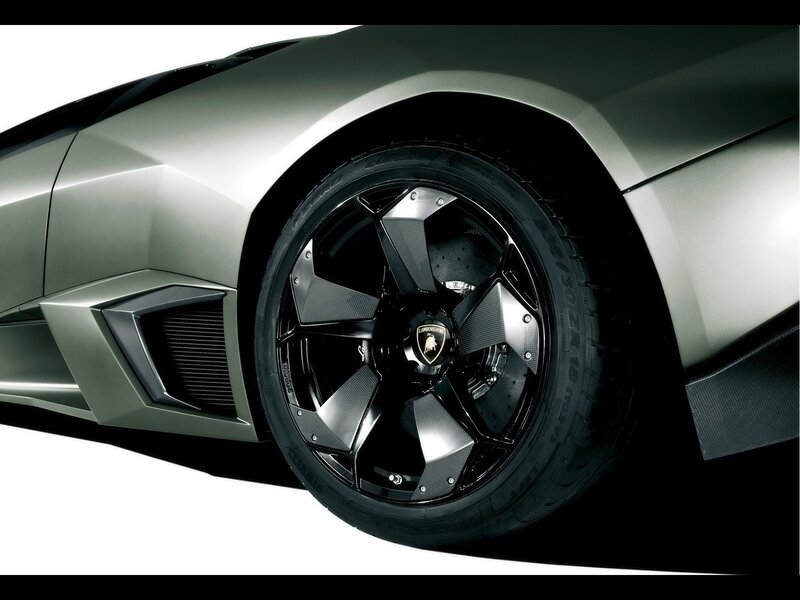 Lamborghini wheel detail