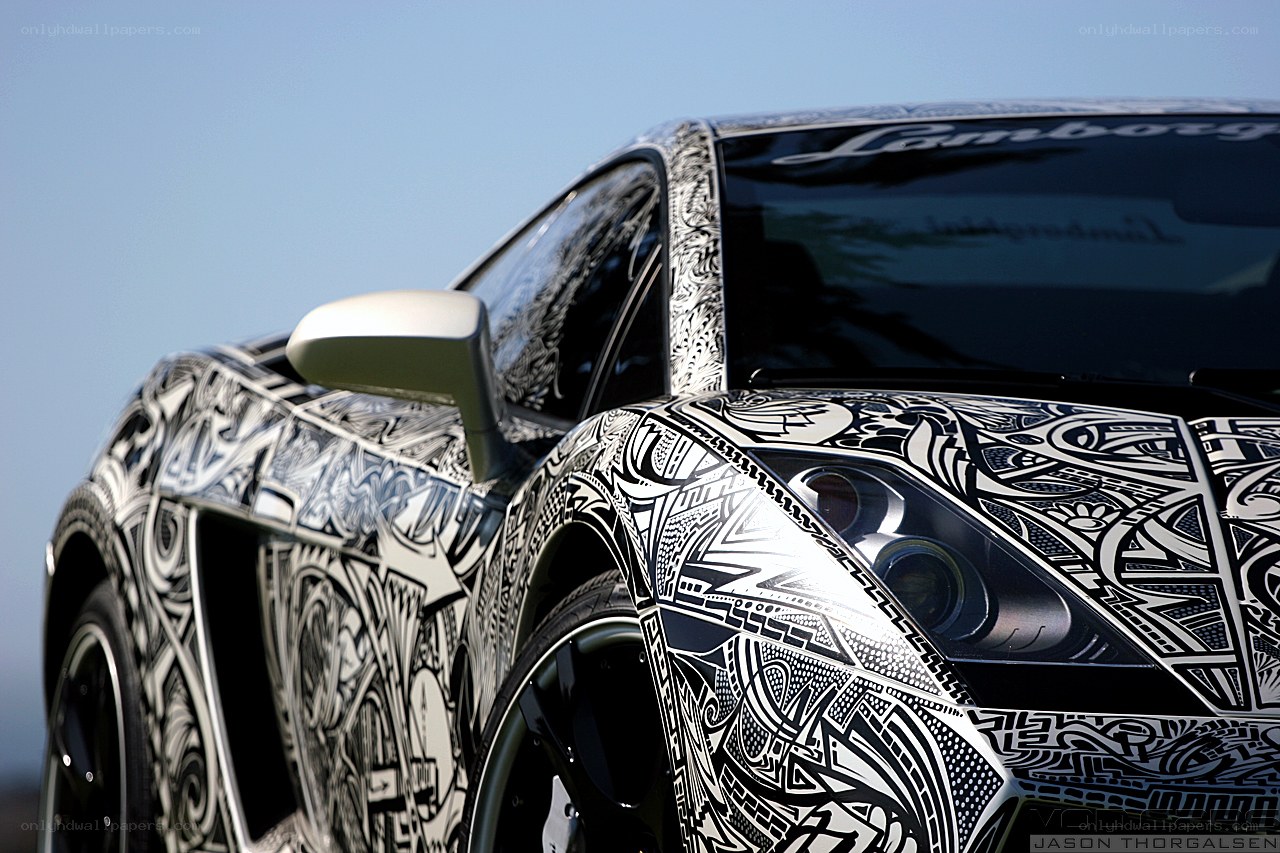 Lamborghini with tribal design