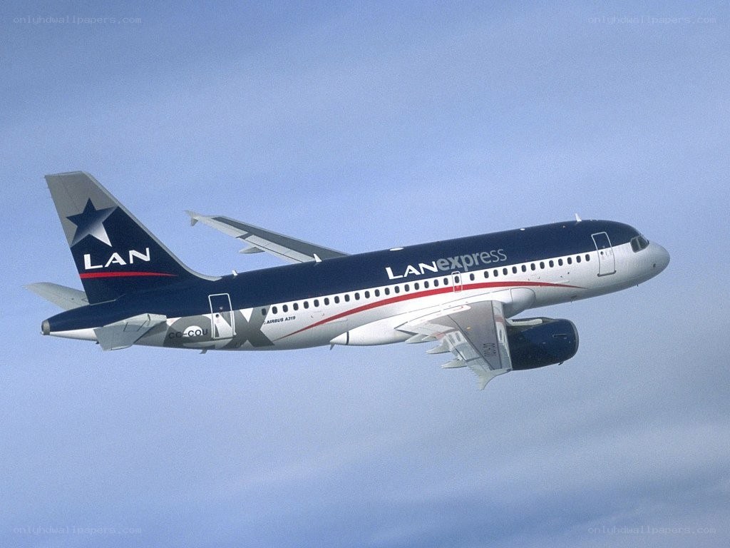 LAN Express Airbus A319 in flight