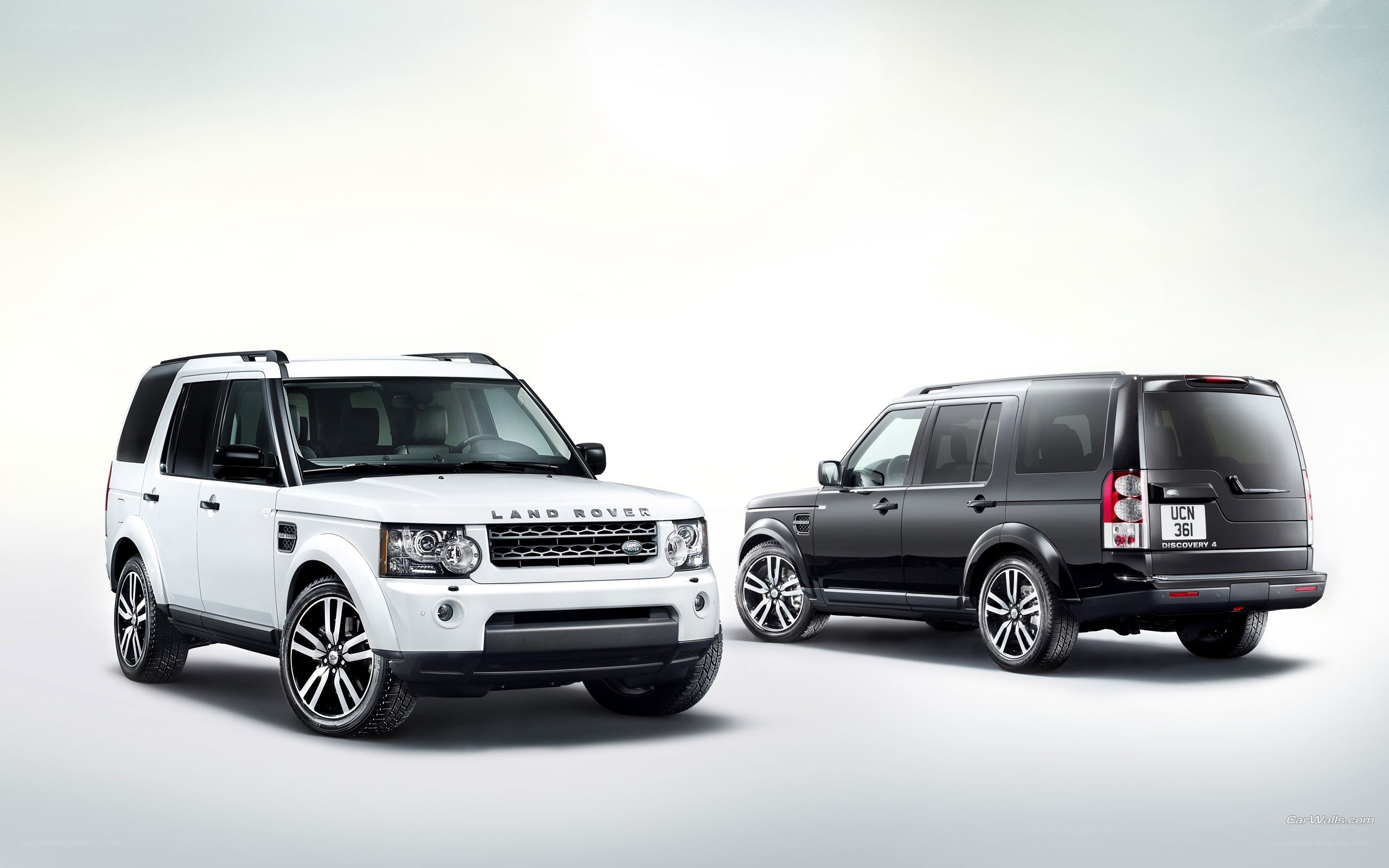 Land Rover Discovery 4 vehicles