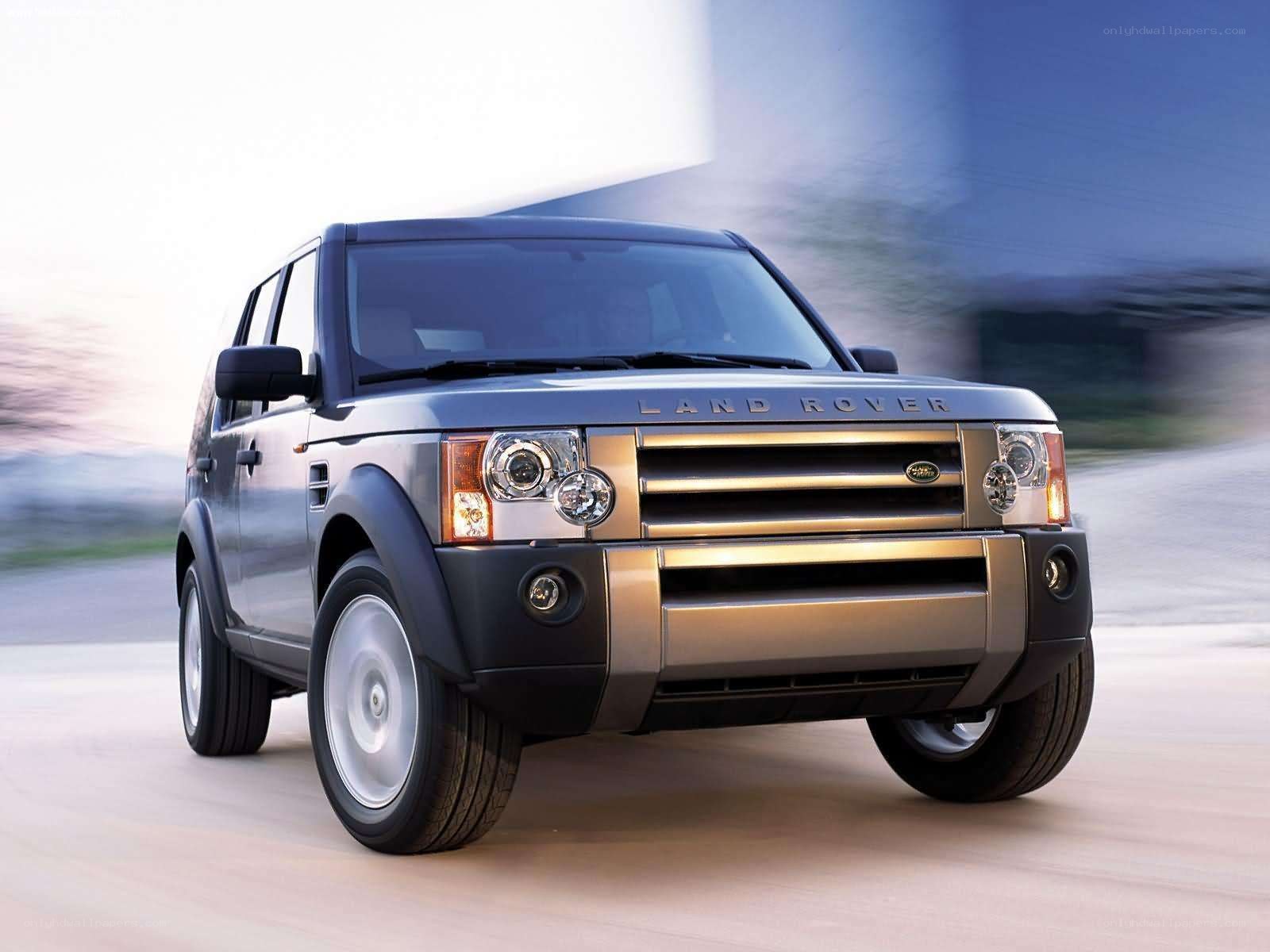 Land Rover Discovery in motion