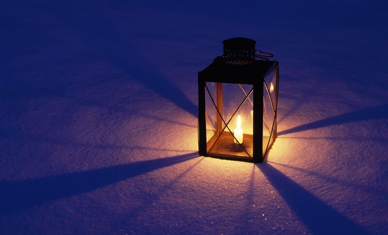Lantern in Snow — Blue