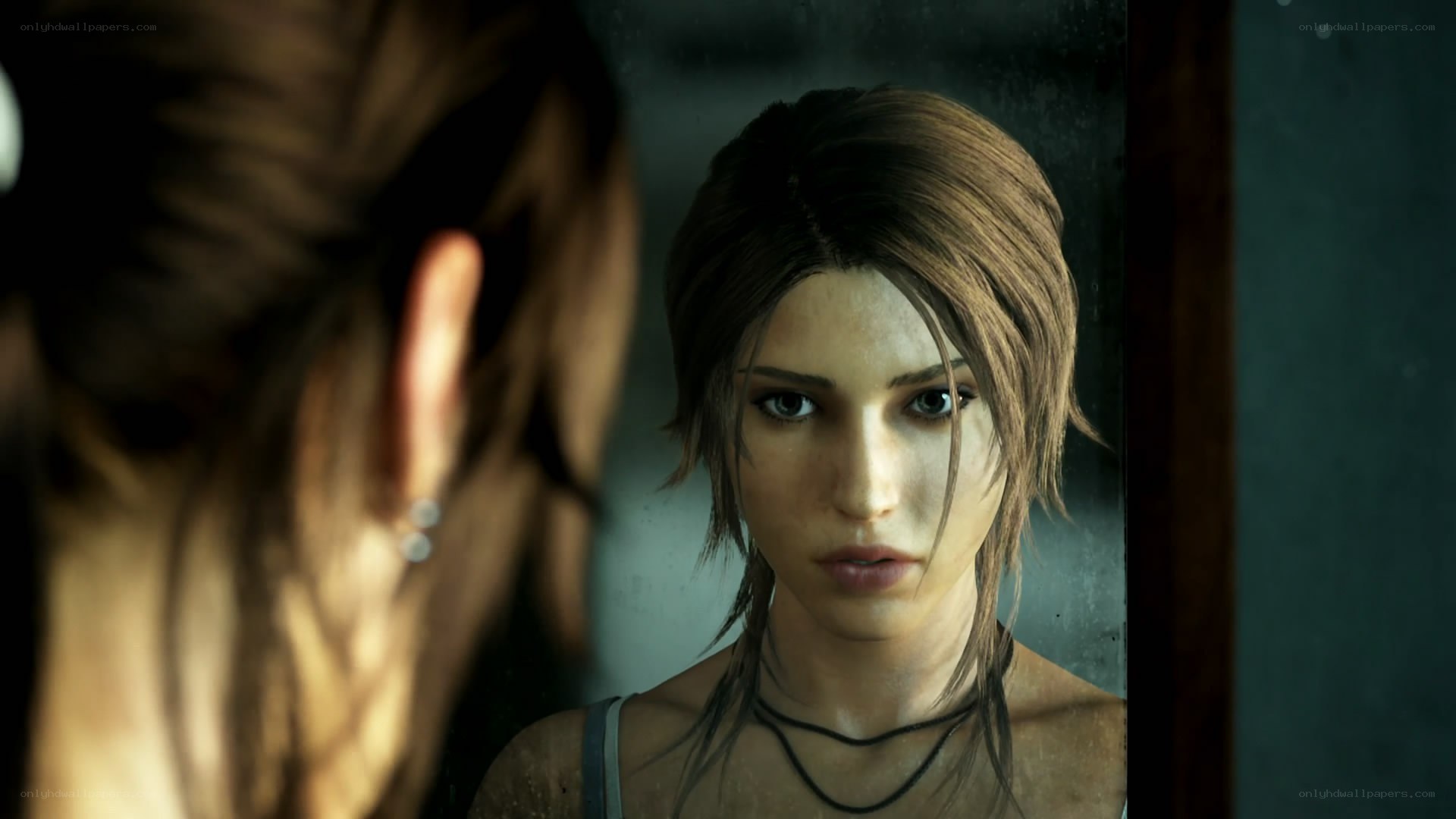 Lara Croft in a mirror