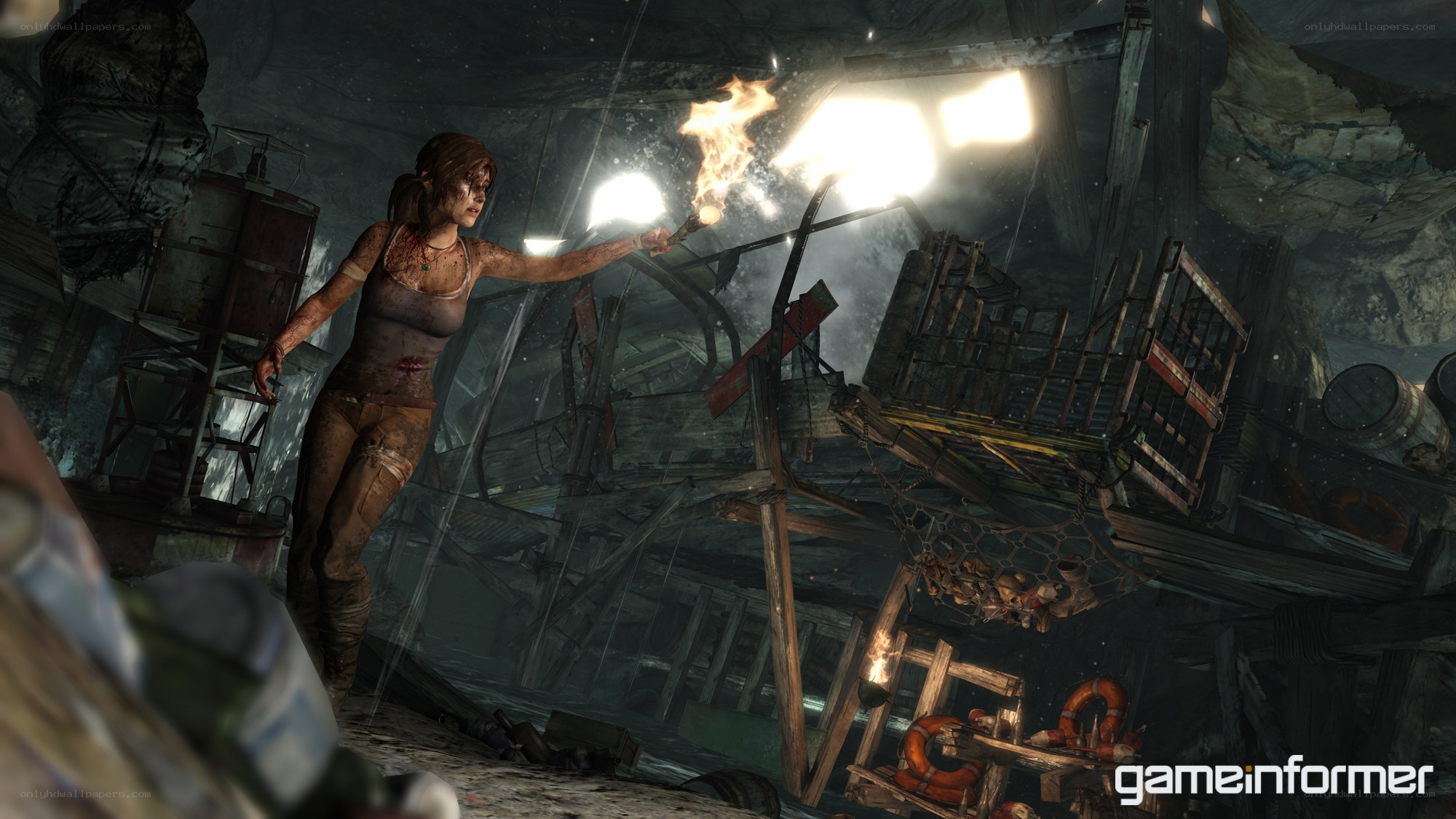 Lara Croft in a ruined ship