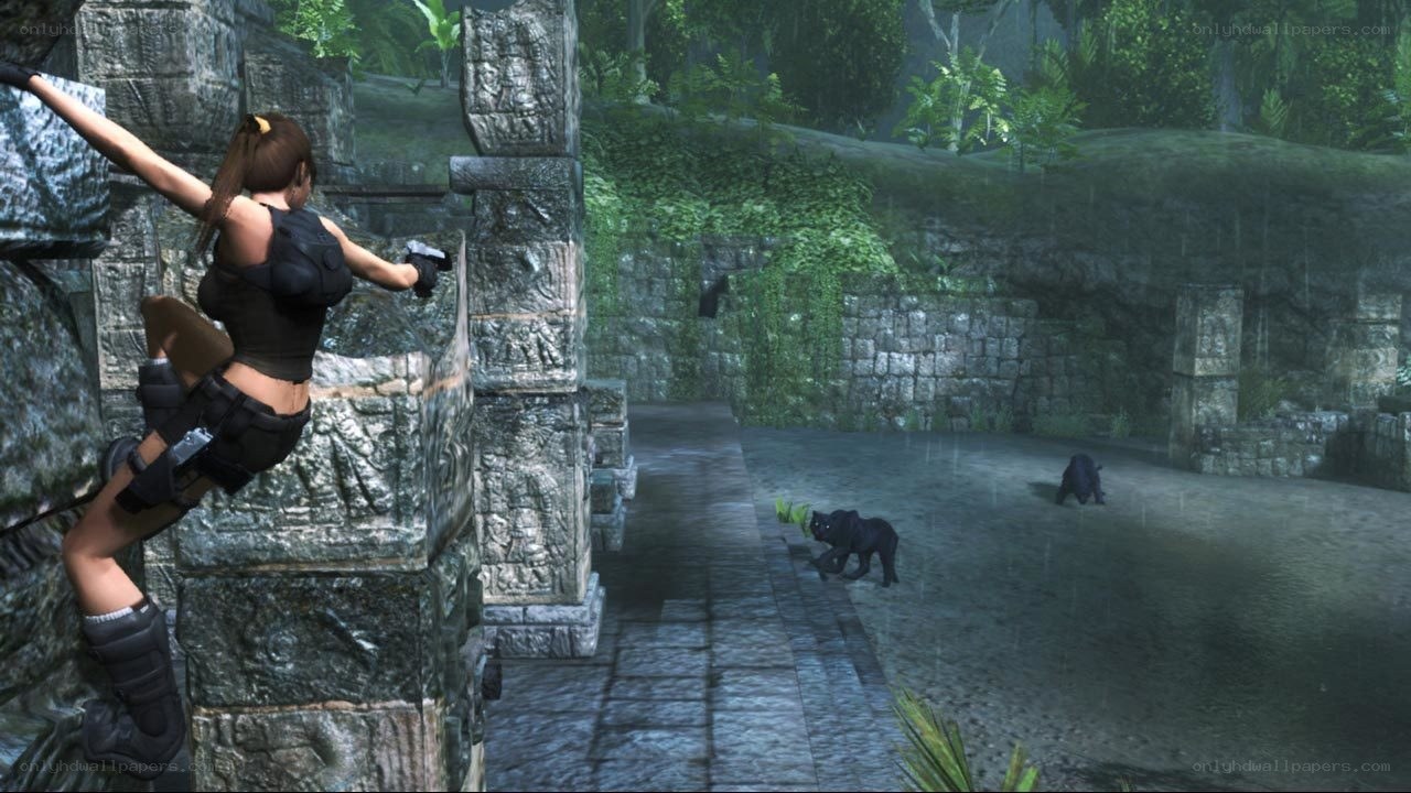 Lara Croft in ancient ruins