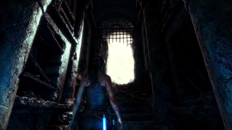Lara Croft in Dungeon — Blue
