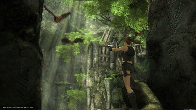 Lara Croft in Jungle — Green, Tense