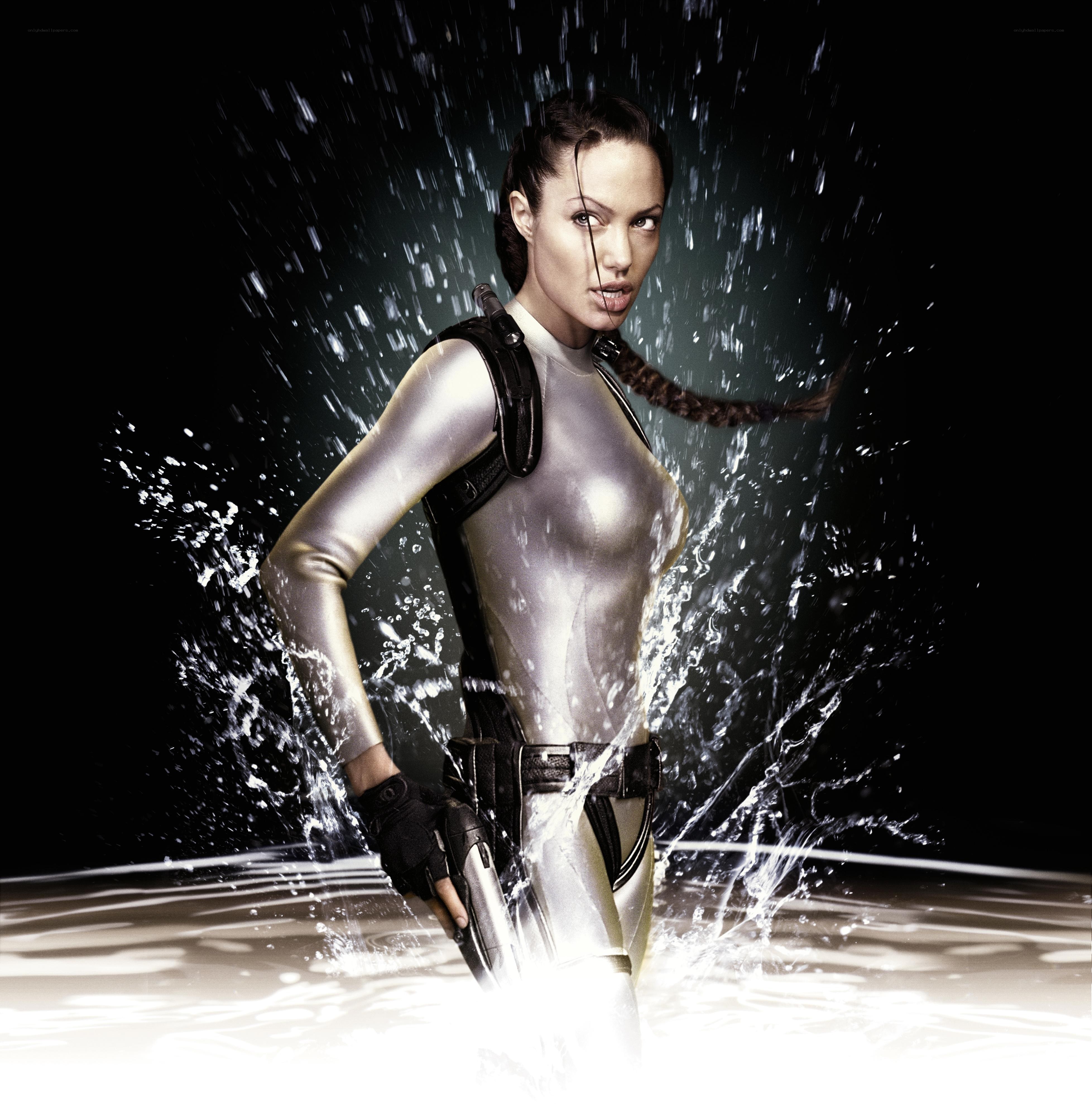 Lara Croft in silver suit