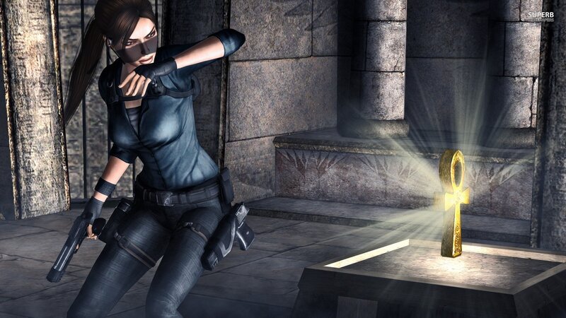 Lara Croft in Tomb — Gray