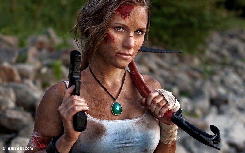 Lara Croft with weapons
