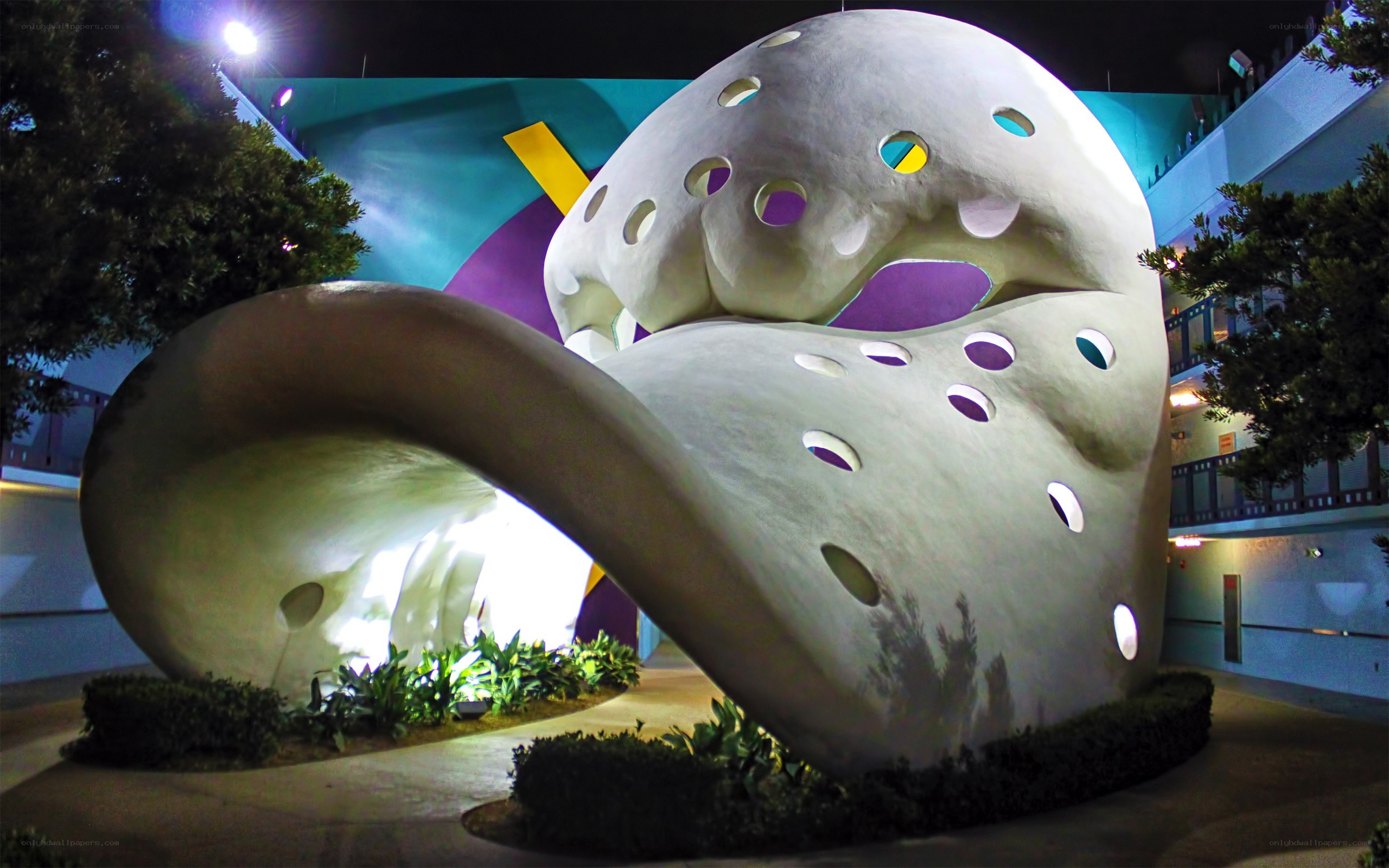 Large abstract sculpture at night