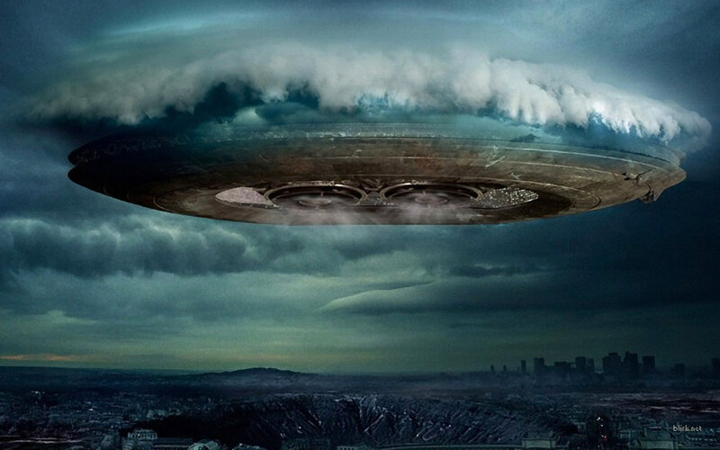 Large Alien Spacecraft