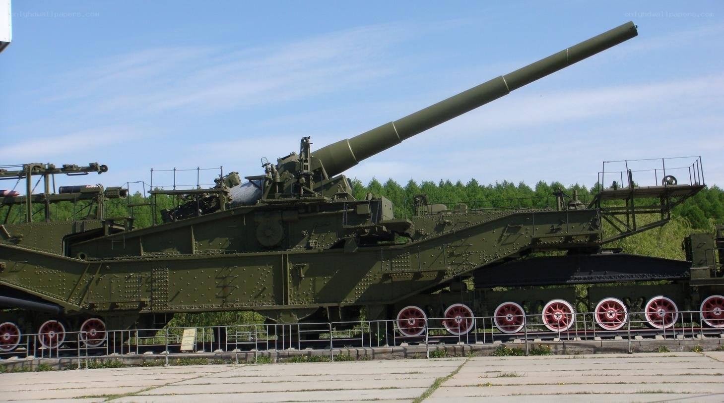 Large artillery gun on display