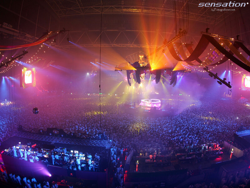 Large crowd at music festival