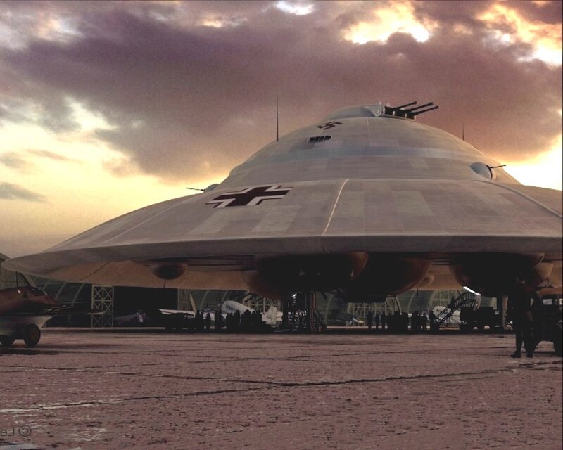 Large Flying Saucer — Gray