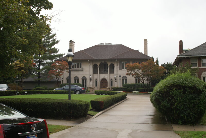 Large House with Driveway