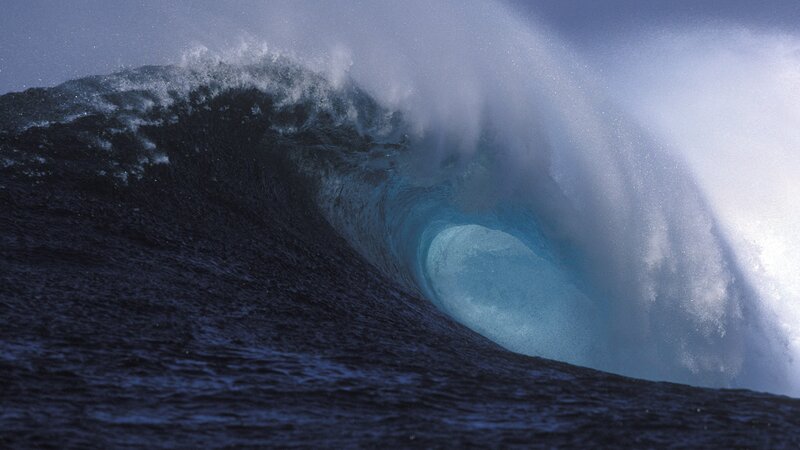 Large Ocean Wave — Blue, Sky