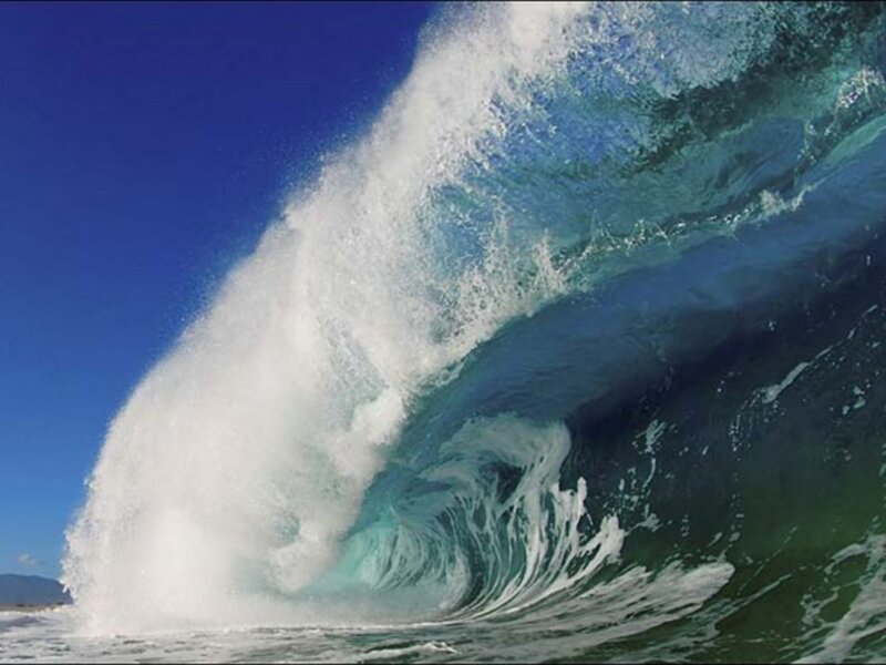 Large Ocean Wave — Dramatic, Afternoon