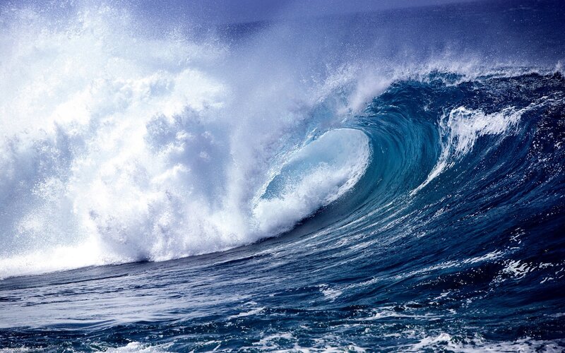 Large Ocean Wave — Dramatic, Sea